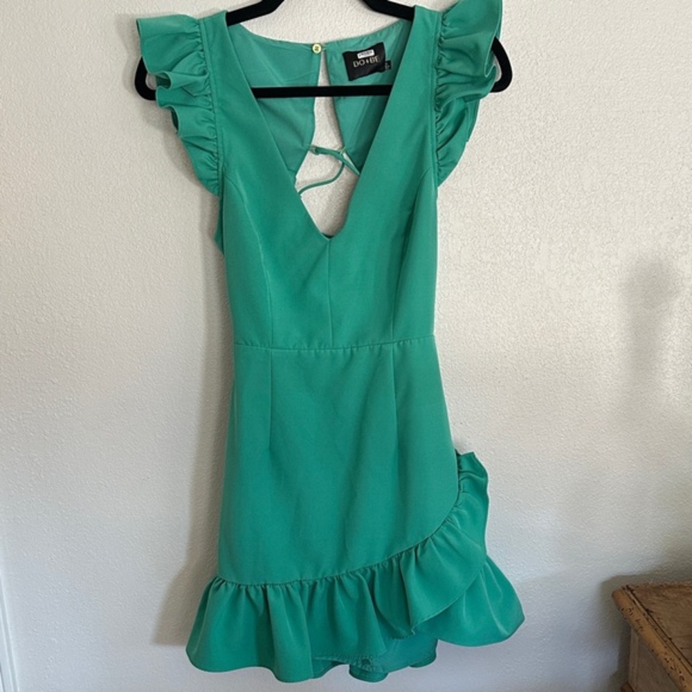 DO+BE Women’s Spring Green Ruffle Dress With Lace Up Back Size S